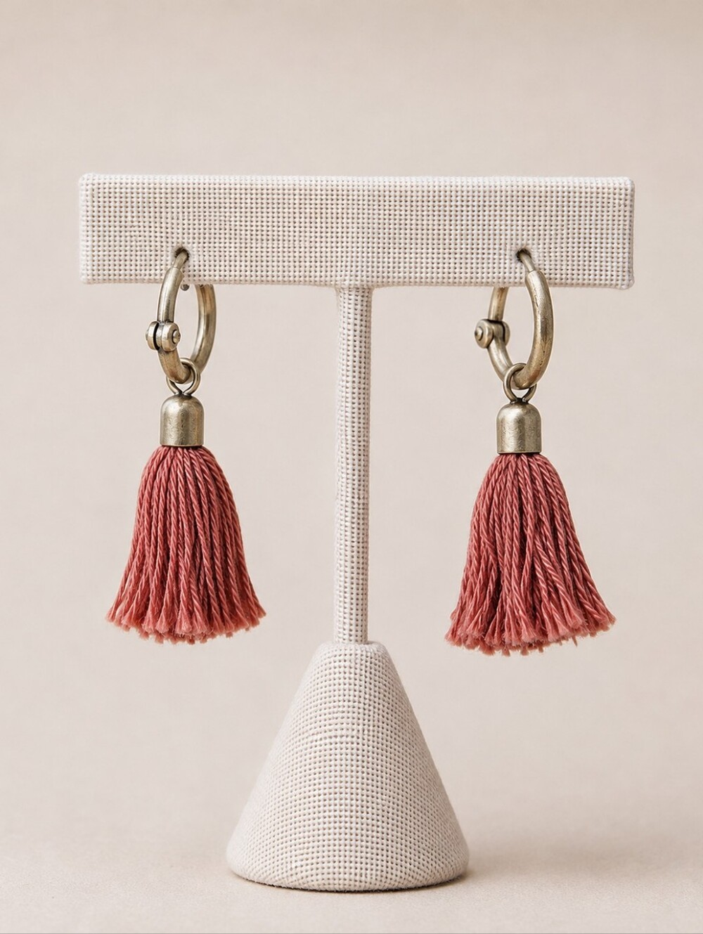 Boho Tassel Hoop Drop Earrings Dusty Pink Antique Gold-Toned OS Trendy Fringe